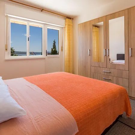 Appartement Malerisches Nur 200 Meter Zum Sandstrand Meerblick, Parkplatz, Klima Crikvenica