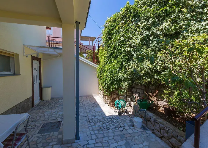 Malerisches Nur 200 Meter Zum Sandstrand Meerblick, Parkplatz, Klima * Crikvenica